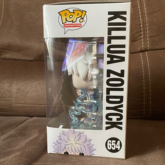 Funko Pop Hunter Figure with White and Purple - Picture 4 of 6